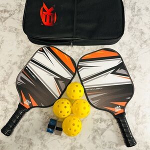 Lightweight Graphite Carbon Fiber Set, 2 Outdoor 2 Indoor Balls, 2 Grip Tapes 🏓